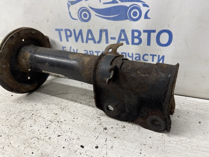Амортизатор передний левый Mitsubishi Colt 6 1.1 Амортизатор передний левый Mitsubishi Colt 6 1.1