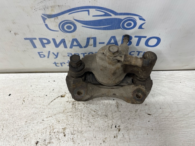 Суппорт задний правый Camry 2001-2006 XV30 2.4 Бензин 2AZFE Суппорт задний правый Camry 2001-2006 XV30 2.4 Бензин 2AZFE