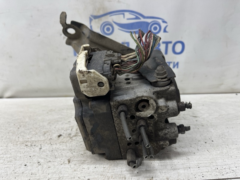 Блок abs Toyota Camry XV30 2.4 Бензин 2AZFE Блок abs Toyota Camry XV30 2.4 Бензин 2AZFE