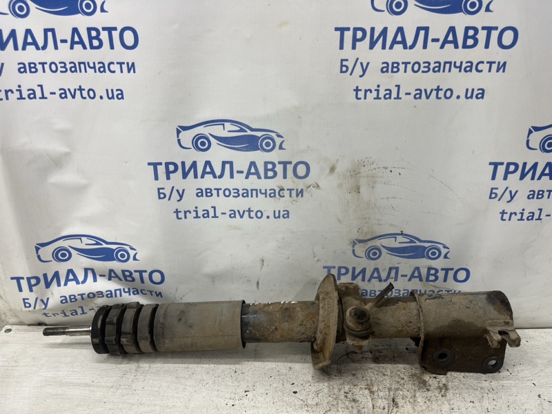 Запчасть амортизатор передний левый Renault Trafic 2001-2014 FL M9R 8200728279 Б/У Амортизатор передний левый Renault Trafic 2001-2014 FL M9R 8200728279 Б/У