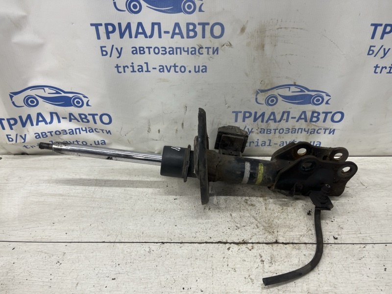 Запчасть амортизатор передний левый Mazda 6 2012- GJ 2.2 дизель GMM6-34-900 Б/У Амортизатор передний левый Mazda 6 2012- GJ 2.2 дизель GMM6-34-900 Б/У