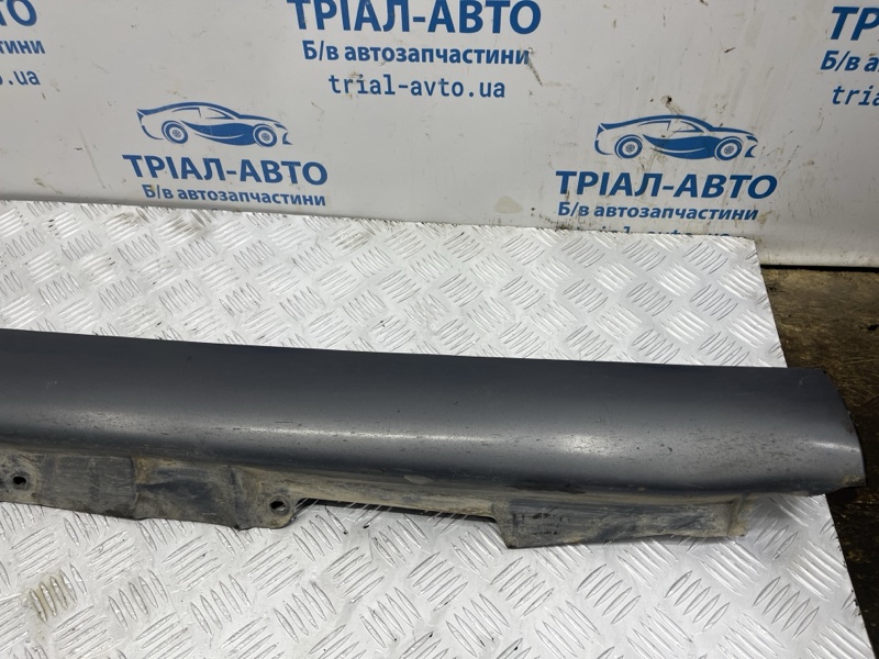 Накладка порога внешняя левая Avensis 2002-2010 T25 1.8 бензин 1ZZFE