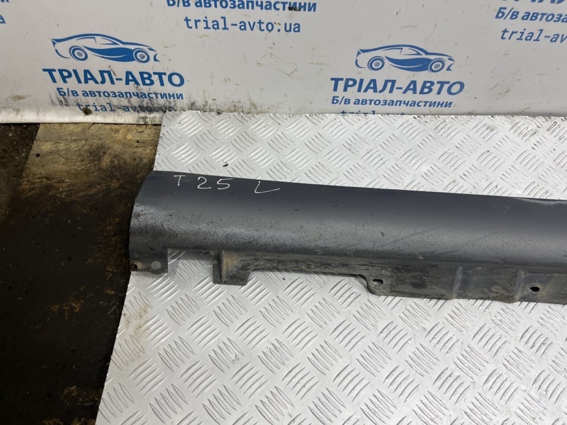 Накладка порога внешняя левая Avensis 2002-2010 T25 1.8 бензин 1ZZFE