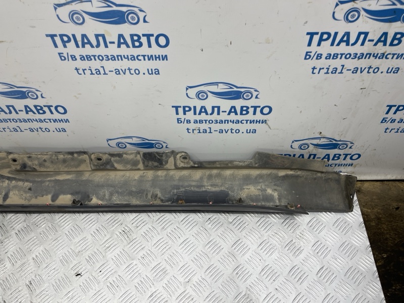 Накладка порога внешняя левая Avensis 2002-2010 T25 1.8 бензин 1ZZFE