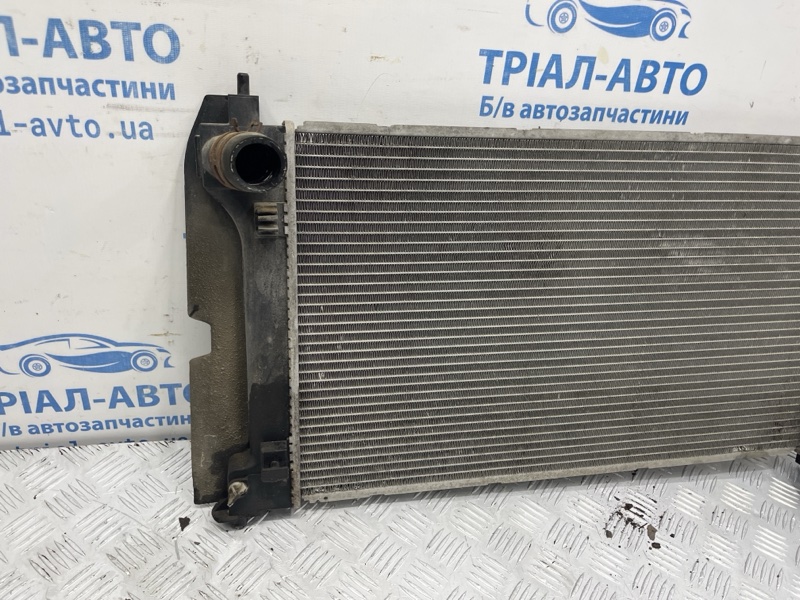 Радиатор основной Avensis 2002-2010 T25 1.8 бензин 1ZZFE Радиатор основной Avensis 2002-2010 T25 1.8 бензин 1ZZFE