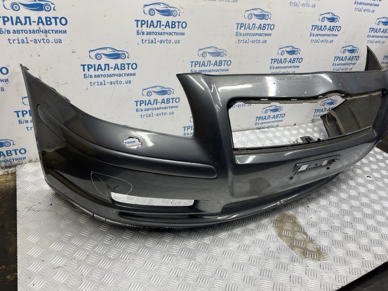 Бампер передний Toyota Avensis T25 1.8 бензин 1ZZFE
