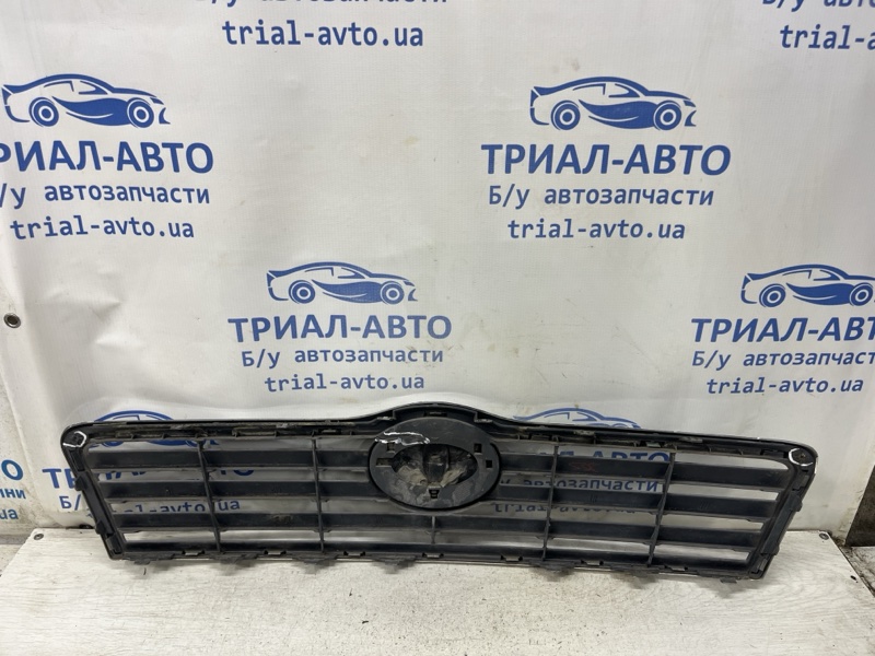 Решетка радиатора Avensis 2002-2010 T25 1.8 бензин 1ZZFE Решетка радиатора Avensis 2002-2010 T25 1.8 бензин 1ZZFE