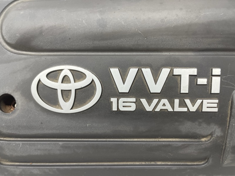 Декоративная крышка ДВС Avensis 2002-2010 T25 1.8 бензин 1ZZFE Декоративная крышка ДВС Avensis 2002-2010 T25 1.8 бензин 1ZZFE