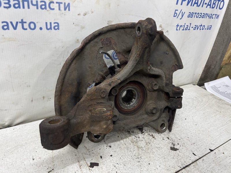 Кулак поворотный правый со ступицей Mazda 6 GJ 2.2 дизель