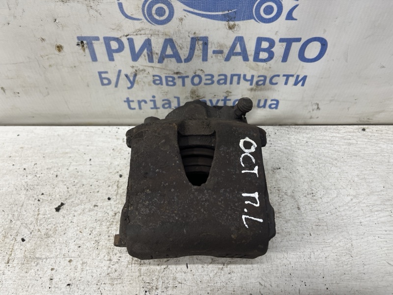 Суппорт передний левый Octavia 2013-2020 A7 1.6 Дизель CLHA Суппорт передний левый Octavia 2013-2020 A7 1.6 Дизель CLHA