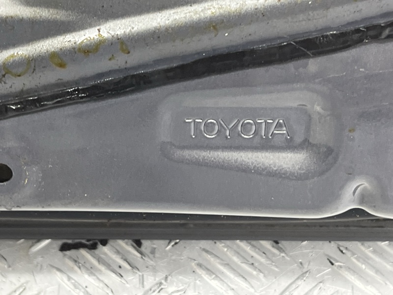Дверь передняя правая Avensis 2002-2010 T25 1.8 бензин 1ZZFE Дверь передняя правая Avensis 2002-2010 T25 1.8 бензин 1ZZFE