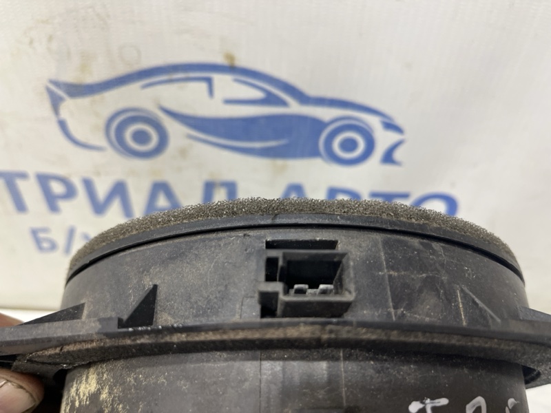Динамик двери Toyota Avensis T25 1.8 бензин 1ZZFE Динамик двери Toyota Avensis T25 1.8 бензин 1ZZFE