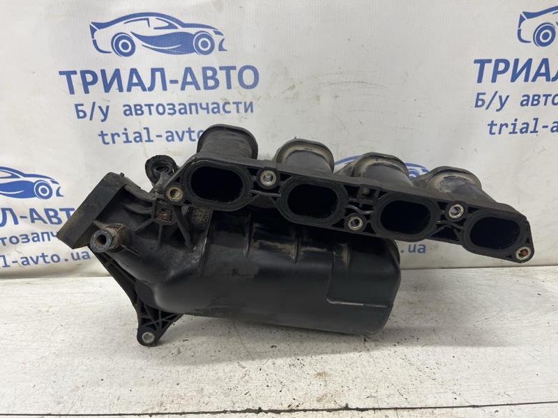 Коллектор впускной пластик Avensis 2002-2010 T25 1.8 бензин 1ZZFE