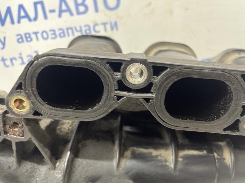 Коллектор впускной пластик Avensis 2002-2010 T25 1.8 бензин 1ZZFE
