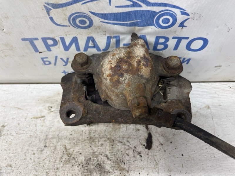 Суппорт задний левый Prado 2002-2009 J120 3.0 Diesel 1KDFTV Суппорт задний левый Prado 2002-2009 J120 3.0 Diesel 1KDFTV