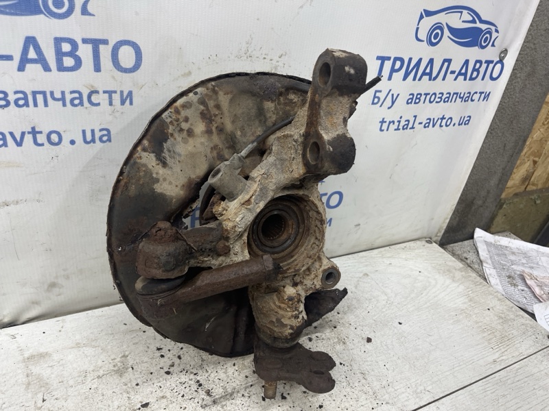 Кулак поворотный левый со ступицей Toyota Avensis T25 1.8 бензин 1ZZFE Кулак поворотный левый со ступицей Toyota Avensis T25 1.8 бензин 1ZZFE