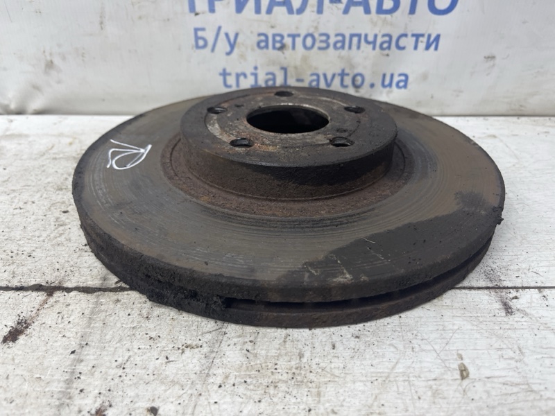 Диск тормозной передний Toyota Avensis T25 1.8 бензин 1ZZFE