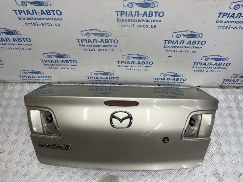 Крышка багажника 3 2003-2009 BK 1.6 бензин Z6 Крышка багажника 3 2003-2009 BK 1.6 бензин Z6