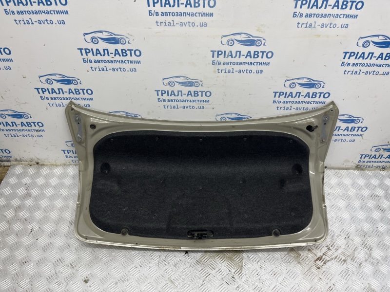 Крышка багажника 3 2003-2009 BK 1.6 бензин Z6 Крышка багажника 3 2003-2009 BK 1.6 бензин Z6