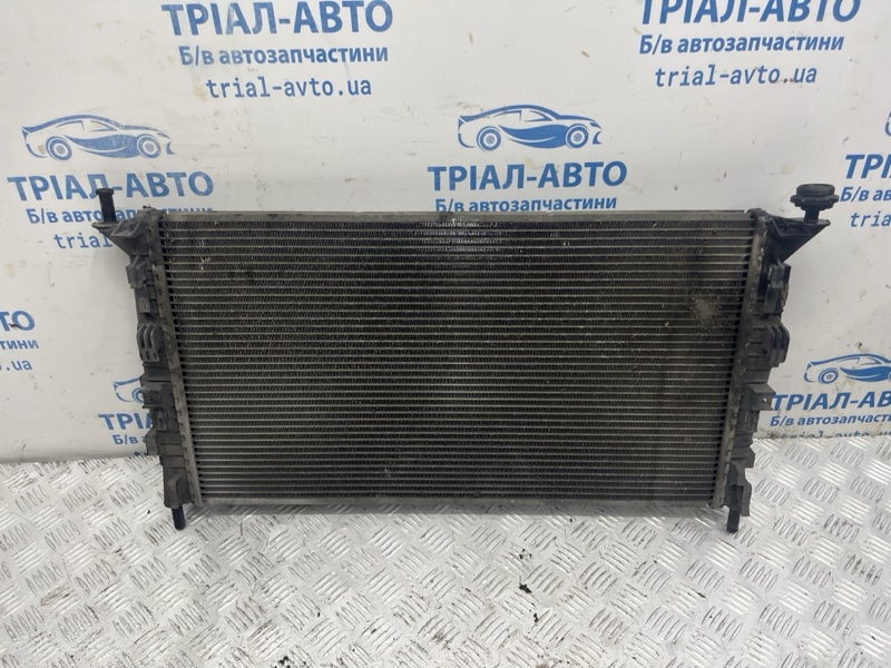 Запчасть радиатор основной Mazda 3 2003-2009 BK 1.6 бензин Z6 Z603-15-200 Б/У Радиатор основной Mazda 3 2003-2009 BK 1.6 бензин Z6 Z603-15-200 Б/У