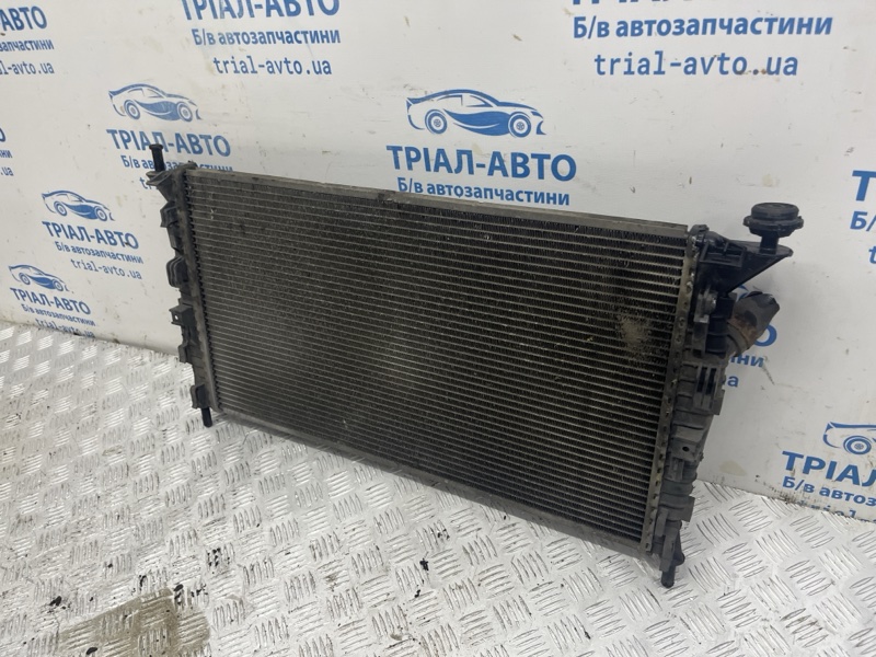 Радиатор основной 3 2003-2009 BK 1.6 бензин Z6 Радиатор основной 3 2003-2009 BK 1.6 бензин Z6