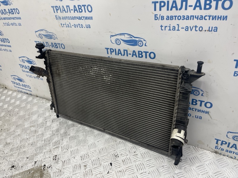 Радиатор основной 3 2003-2009 BK 1.6 бензин Z6 Радиатор основной 3 2003-2009 BK 1.6 бензин Z6