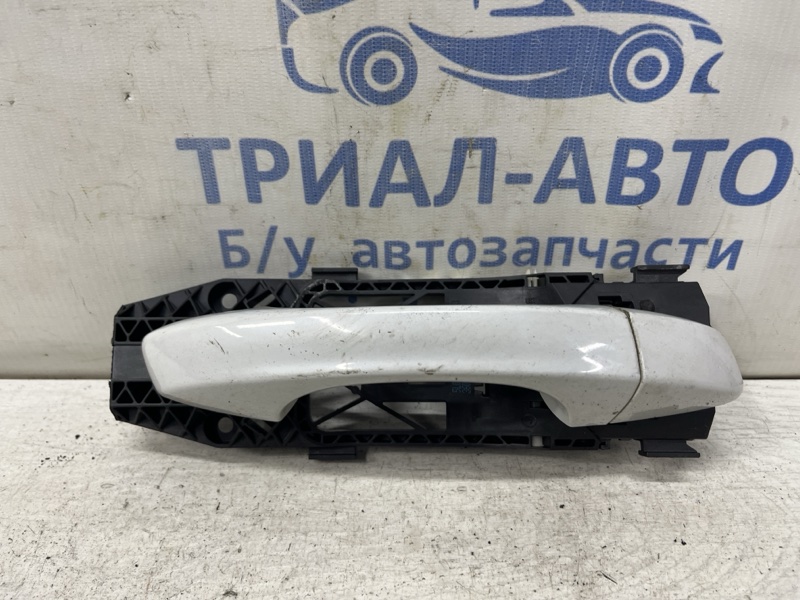 Запчасть ручка двери внешняя задняя правая Skoda Octavia 2013-2020 A7 1.6 Дизель CLHA 5G0837206 Б/У Ручка двери внешняя задняя правая Skoda Octavia 2013-2020 A7 1.6 Дизель CLHA 5G0837206 Б/У