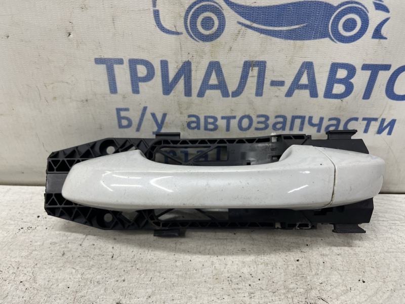 Запчасть ручка двери внешняя задняя левая Skoda Octavia 2013-2020 A7 1.6 Дизель CLHA 5G0837205 Б/У Ручка двери внешняя задняя левая Skoda Octavia 2013-2020 A7 1.6 Дизель CLHA 5G0837205 Б/У