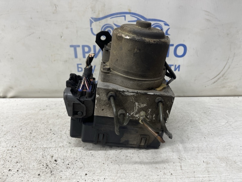 Запчасть блок abs Mitsubishi Pajero Sport 1996-2008 K9 2.5 Diesel 4D56 MR955425 Б/У Блок abs Mitsubishi Pajero Sport 1996-2008 K9 2.5 Diesel 4D56 MR955425 Б/У