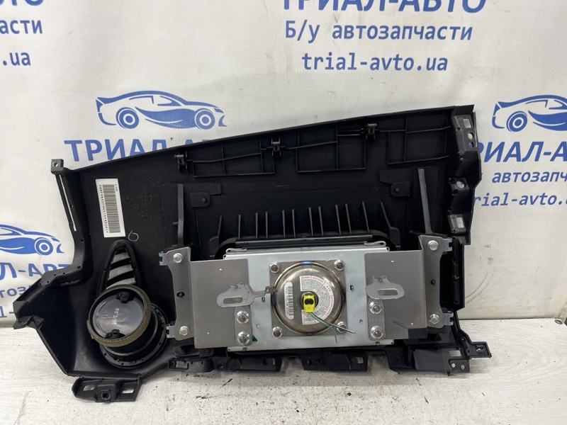 Подушка безопасности в торпеду 3 2003-2009 BK 1.6 бензин Z6 Подушка безопасности в торпеду 3 2003-2009 BK 1.6 бензин Z6