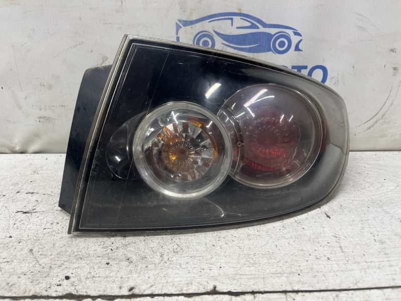 Запчасть фонарь задний внешний правый Mazda 3 2003-2009 BK 1.6 бензин Z6 BR5H-51-150C Б/У Фонарь задний внешний правый Mazda 3 2003-2009 BK 1.6 бензин Z6 BR5H-51-150C Б/У