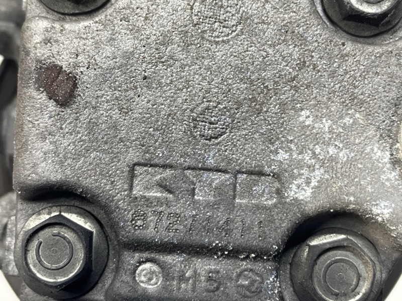 Насос ГУ 3 2003-2009 BK 1.6 бензин Z6 Насос ГУ 3 2003-2009 BK 1.6 бензин Z6