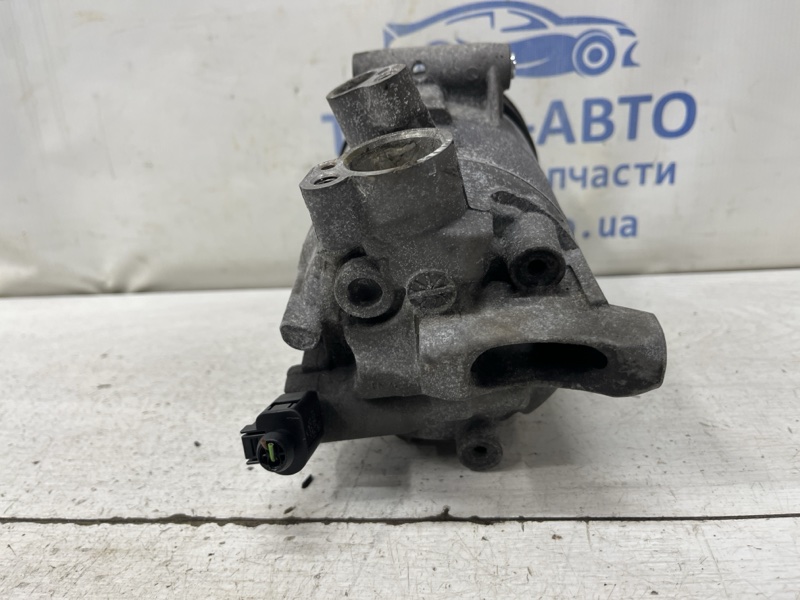Компрессор кондиционера Octavia 2013-2020 A7 1.6 Дизель CLHA Компрессор кондиционера Octavia 2013-2020 A7 1.6 Дизель CLHA