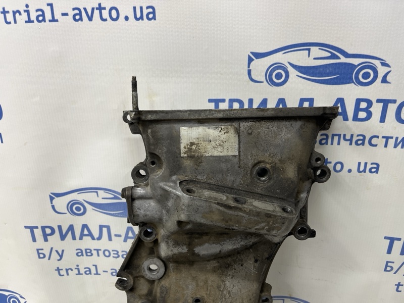 Крышка двигателя Camry 2001-2006 XV30 2.4 Бензин 2AZFE Крышка двигателя Camry 2001-2006 XV30 2.4 Бензин 2AZFE