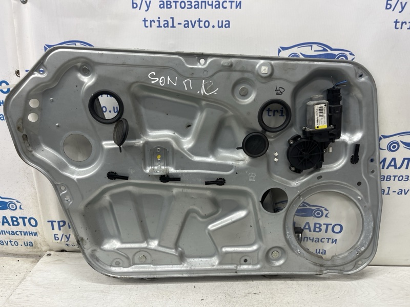 Запчасть стеклоподъемник передний левый Hyundai Sonata 2004-2010 NF 2.4 бензин G4KC 824713K002 Б/У Стеклоподъемник передний левый Hyundai Sonata 2004-2010 NF 2.4 бензин G4KC 824713K002 Б/У