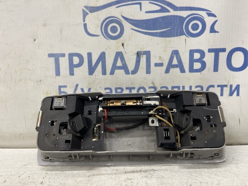 Плафон передний Mazda 3 BK 1.6 бензин Z6 Плафон передний Mazda 3 BK 1.6 бензин Z6