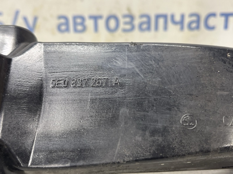 Ограничитель двери передний левый Octavia 2013-2020 A7 1.6 Дизель CLHA Ограничитель двери передний левый Octavia 2013-2020 A7 1.6 Дизель CLHA