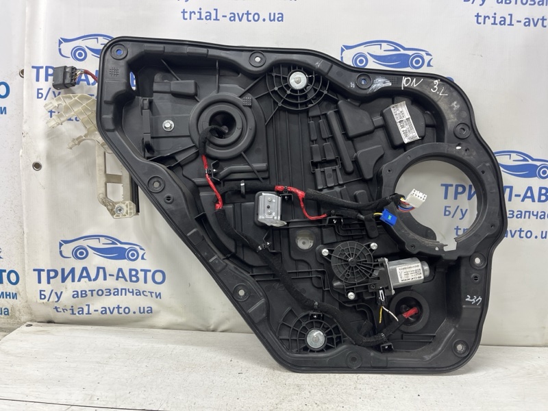 Запчасть стеклоподъемник задний левый Hyundai Ioniq 2016- 1.6 Бензин 83471G2000 Б/У Стеклоподъемник задний левый Hyundai Ioniq 2016- 1.6 Бензин 83471G2000 Б/У