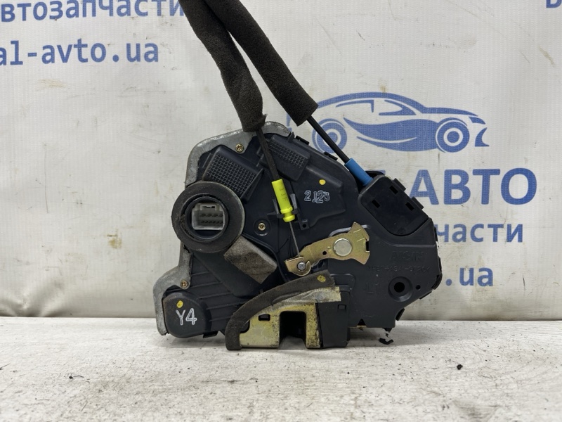 Замок двери передний левый Toyota Prado J120 3.0 Diesel 1KDFTV