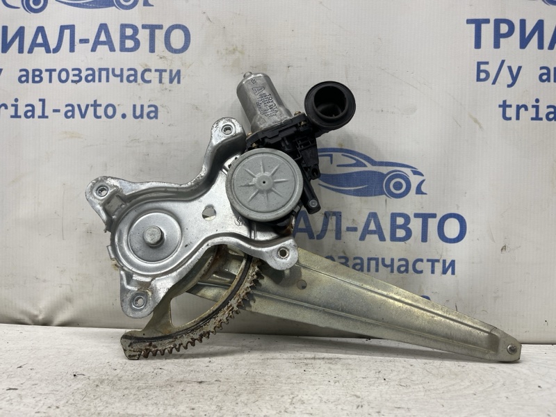 Запчасть стеклоподъемник задний правый Toyota Prado 2002-2009 J120 3.0 Diesel 1KDFTV 6980335080 Б/У Стеклоподъемник задний правый Toyota Prado 2002-2009 J120 3.0 Diesel 1KDFTV 6980335080 Б/У