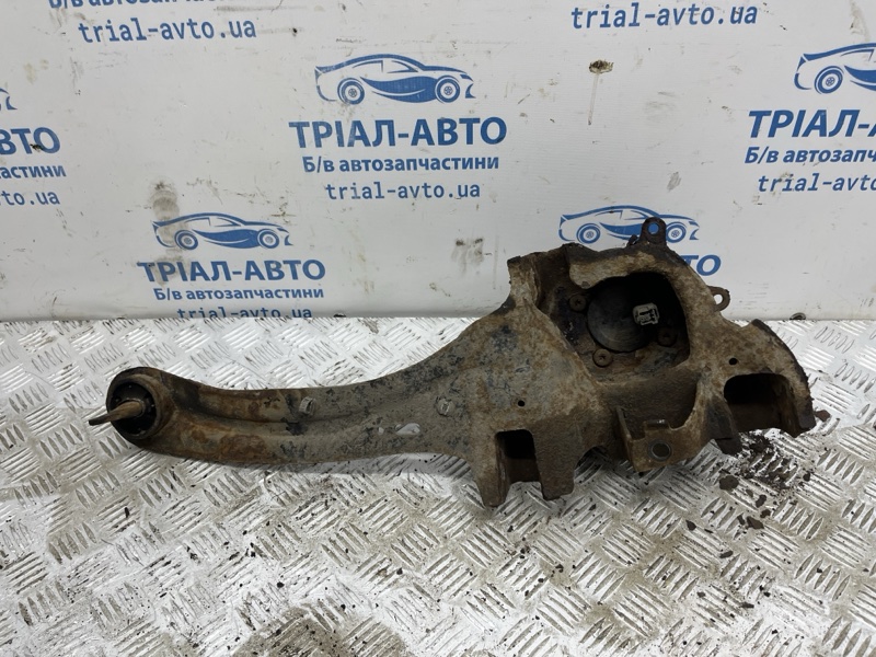 Рычаг задней подвески продольный правый 3 2003-2009 BK 1.6 бензин Z6 Рычаг задней подвески продольный правый 3 2003-2009 BK 1.6 бензин Z6