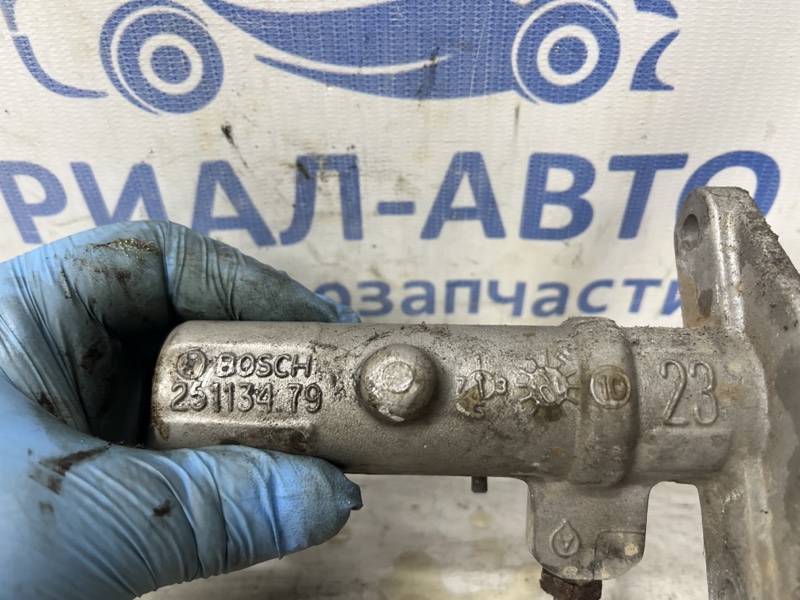 Тормозной цилиндр главный Avensis 2002-2010 T25 1.8 бензин 1ZZFE