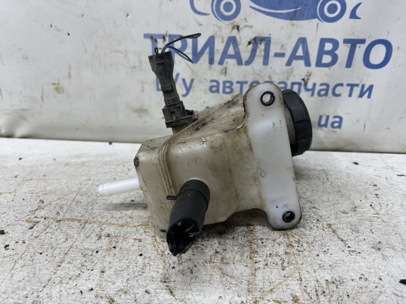 Бачок главного тормозного цилиндра Ioniq 2016- 1.6 Бензин