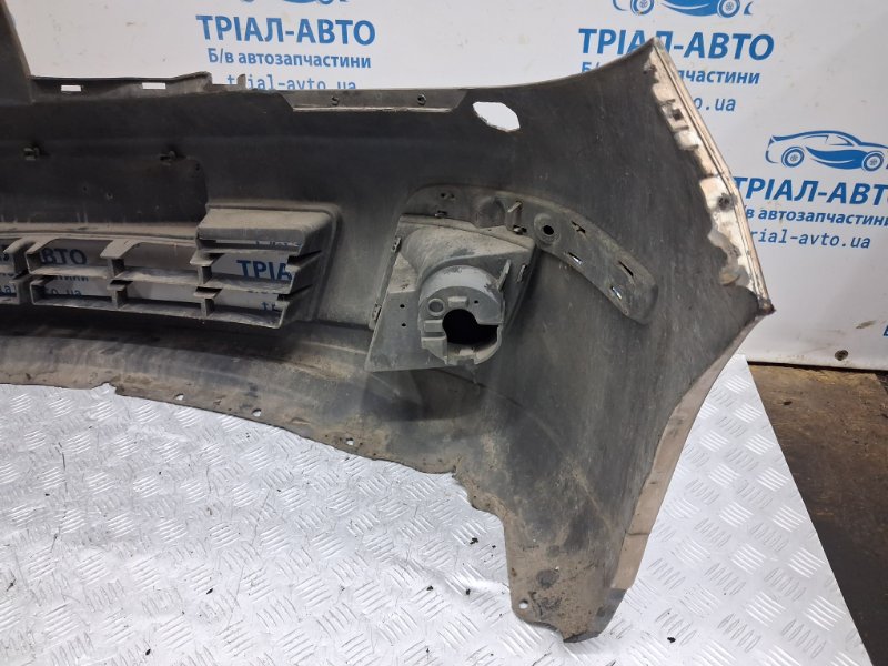 Бампер передний Tiida 2004-2014 C11 1.6 Бензин HR16 Бампер передний Tiida 2004-2014 C11 1.6 Бензин HR16