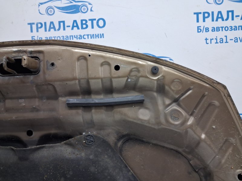 Капот Tiida 2004-2014 C11 1.6 Бензин HR16 Капот Tiida 2004-2014 C11 1.6 Бензин HR16