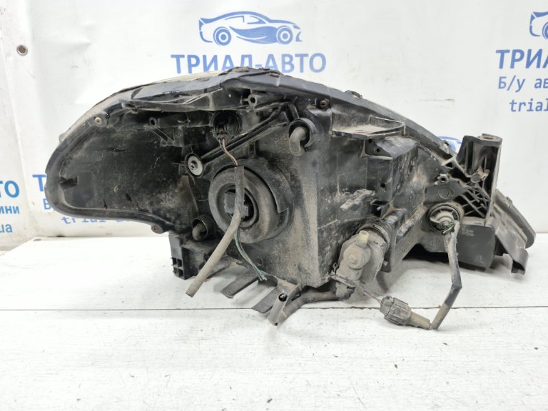 Фара левая Tiida 2004--2014 C11 1.6 Бензин HR16 Фара левая Tiida 2004--2014 C11 1.6 Бензин HR16