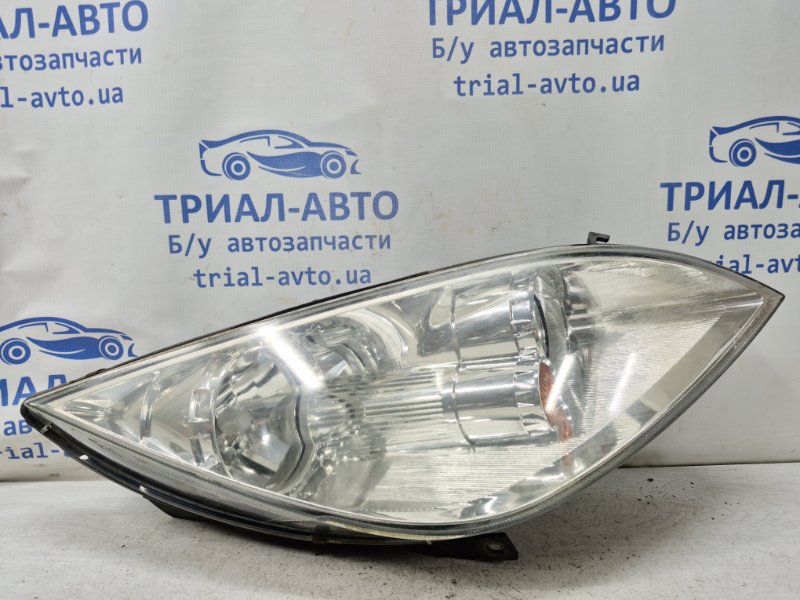 Фара правая Mitsubishi Colt 2002-2012 6 1.1 8301B870 Б/У