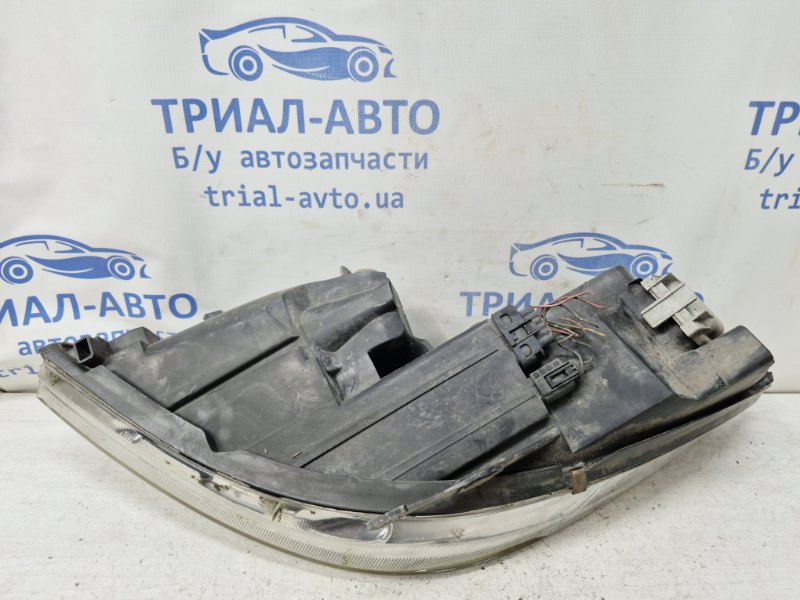 Фара правая Colt 2002-2012 6 1.1