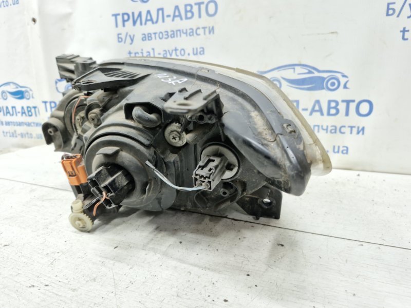 Фара правая 3 2003-2009 BK 1.6 бензин Z6