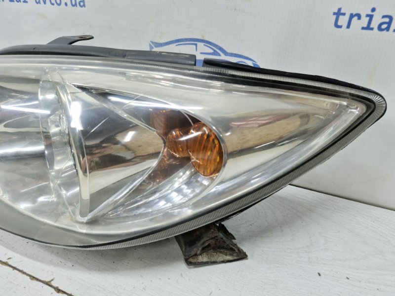 Фара левая галоген Camry 2001-2006 XV30 2.4 Бензин 2AZFE Фара левая галоген Camry 2001-2006 XV30 2.4 Бензин 2AZFE
